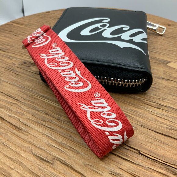 Coca-Cola Bifold Black Red Zipper Strap Wallet - Picture 8 of 10